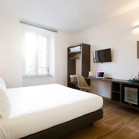 Sarzana's Guest house