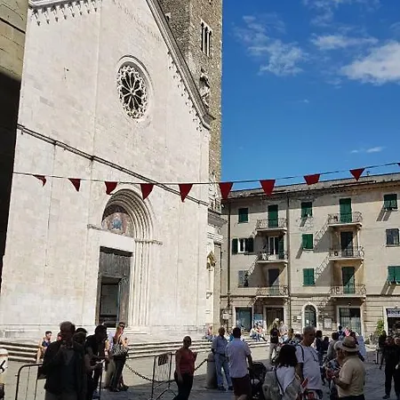 Sarzana's Gasthof Sarzana
