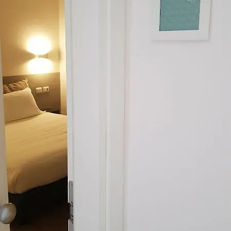Sarzana's Guest house