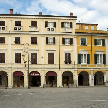 Casa de hóspedes Sarzana's